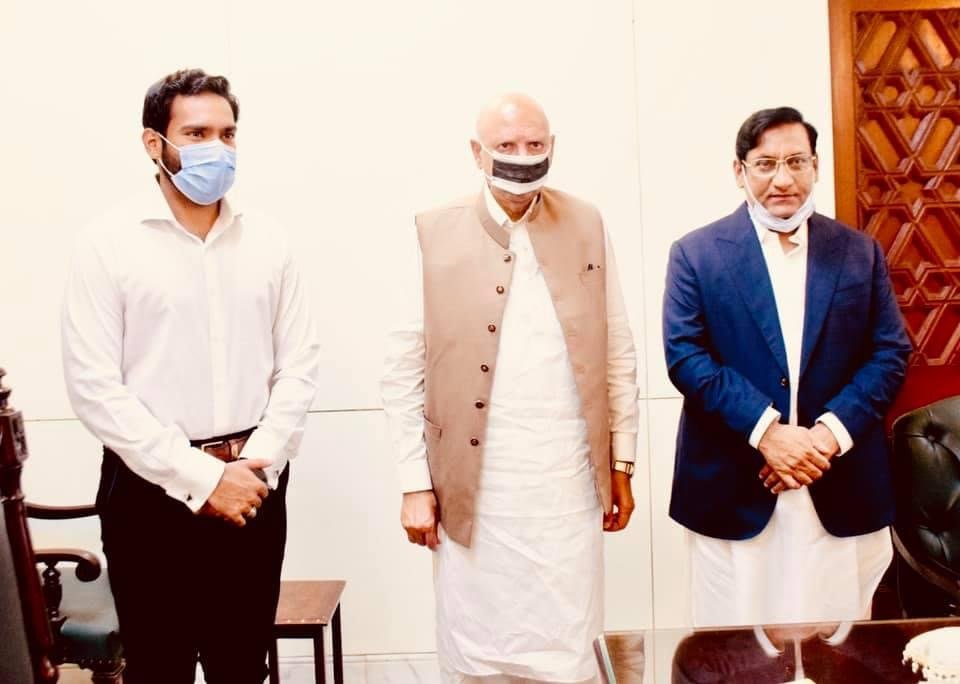 CEO Hajisons meets Governor Punjab to discuss the post harvest losses in Pakistan